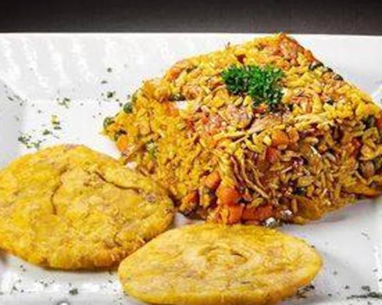 Order Arroz Con Pollo food online from El Mayoral De Sunset store, Miami on bringmethat.com