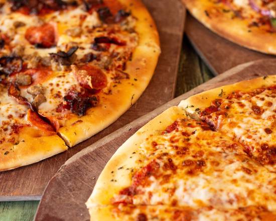 Order Vegetable Lovers Pizza food online from Uncle Bucks Fish Bowl & Grill store, Memphis on bringmethat.com