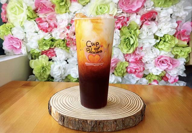 Order Thai Milk Tea food online from Cup Of Blooms store, San Mateo on bringmethat.com