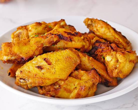 Order Chicken Wings food online from Greco's New York Pizzeria store, Los Angeles on bringmethat.com