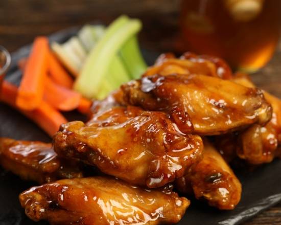 Order Traditional Hot Honey food online from Wild Wild Wings store, Denver on bringmethat.com