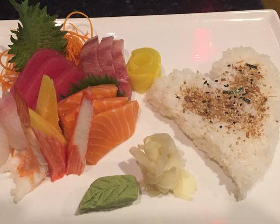 Order Chirashi Sushi food online from Shogun Japanese Restaurant store, Palm Harbor on bringmethat.com