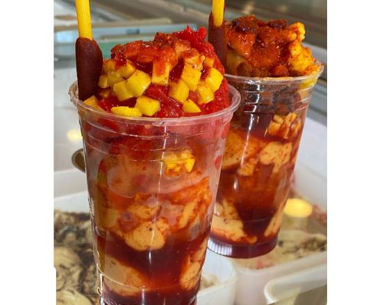 Order Mangonada Grande food online from Michoacana King store, Los Angeles on bringmethat.com
