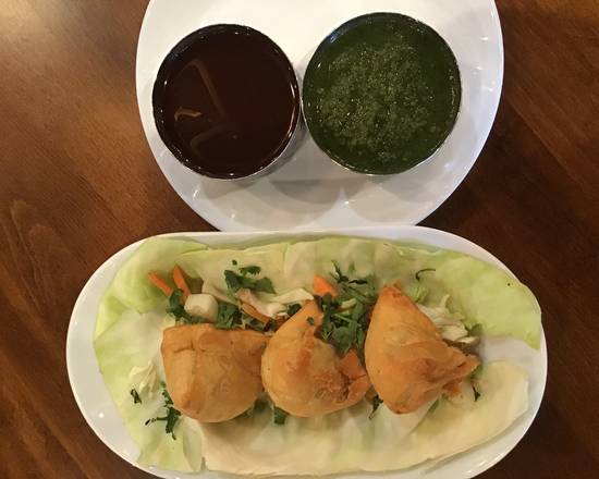 Order Vegetable Samosa food online from Tikka Masalaa Indian Restaurant store, Tampa on bringmethat.com