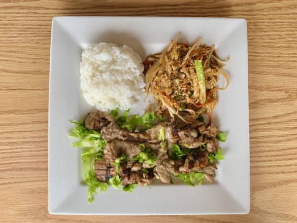 Order Grilled Chicken Sauteed Asian Greens Plate (닭고기 석쇠구이) food online from Pho32 Shabu Shabu store, Palisades Park on bringmethat.com