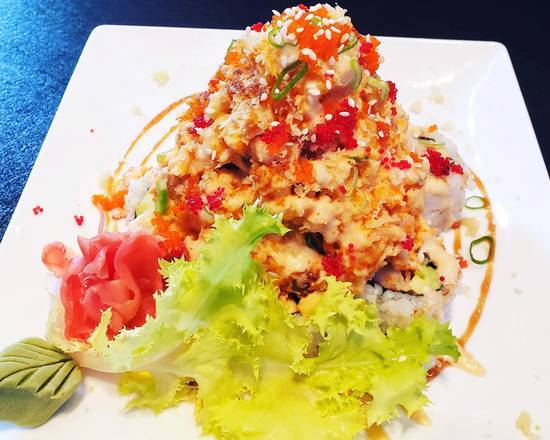 Order Volcano Roll (2nd most popular) food online from Bangkok Fusion Café store, Saint Petersburg on bringmethat.com