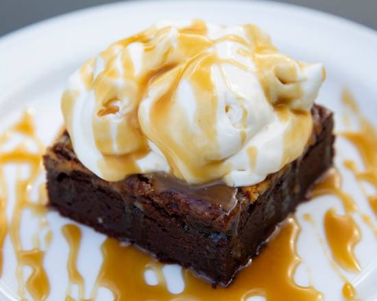 Order Black and Tan Brownie food online from McMenamins Courtyard Restaurant at Kennedy School store, Portland on bringmethat.com