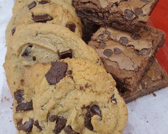 Order Brownies food online from Fired Up Pizza West store, Loxahatchee on bringmethat.com
