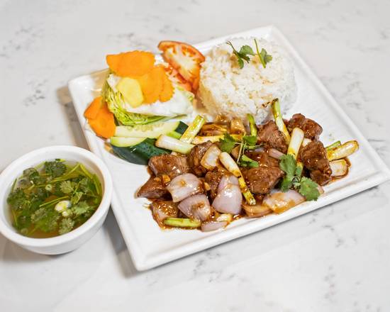 Order Shaken Beef with Fried Rice Plate (Filet Mignon) (Cơm Chiên Bò Lúc Lắc) food online from Saigon Chicken House store, Boston on bringmethat.com