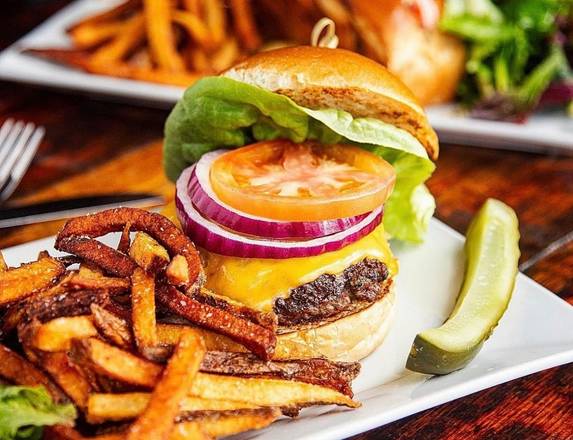 Order Classic Burger food online from Coastal Kitchen & Daiquiri Bar store, Bay Shore on bringmethat.com