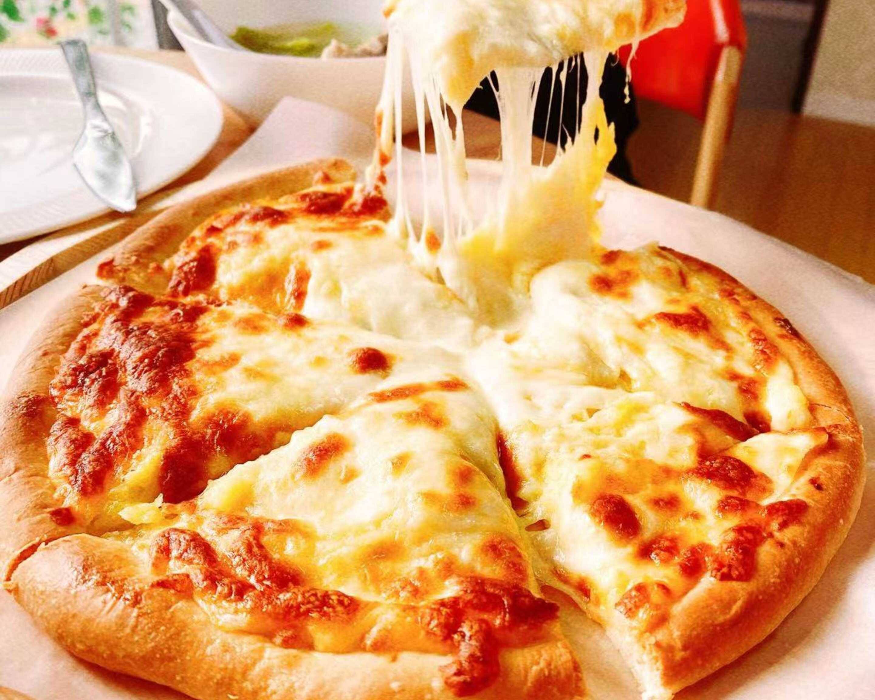 ドリアンピザ専門店 楽開薩 Lekaisa Durian Pizzaの出前 宅配 テイクアウトメニュー ウーバーイーツ