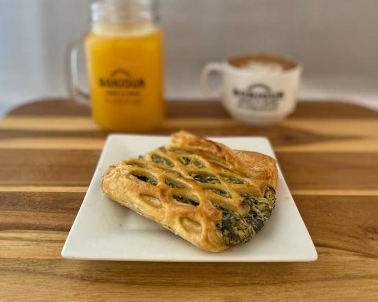 Order Puff Pastry with Spinach and Ricotta food online from Bonjour store, Miami on bringmethat.com