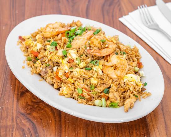 Order Arroz Chaufa Especial food online from Sabor Peruano store, Rahway on bringmethat.com