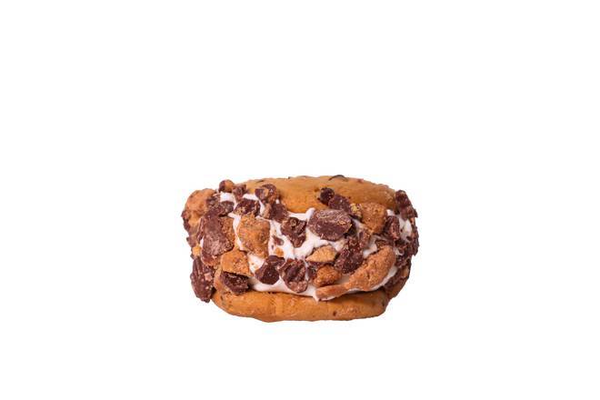 Order Reeses Chunks Cookiewich food online from Twistee Treat store, Pinellas Park on bringmethat.com