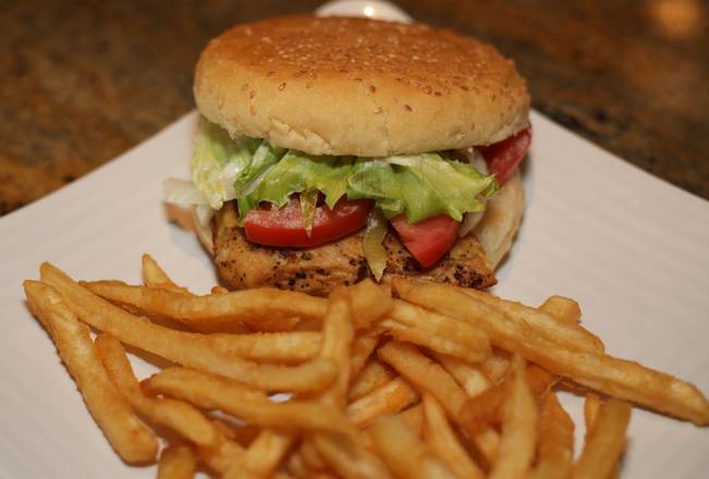 Order Grilled Chicken Sandwich food online from Cafe Layal store, HOUSTON on bringmethat.com