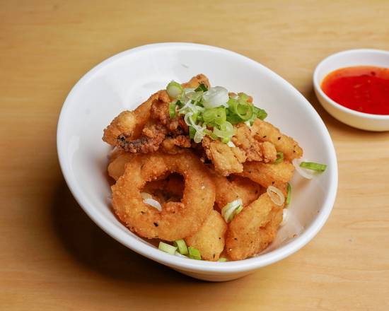 Order Fried Calamari food online from Dragon Bowl Ramen store, Winter Park on bringmethat.com
