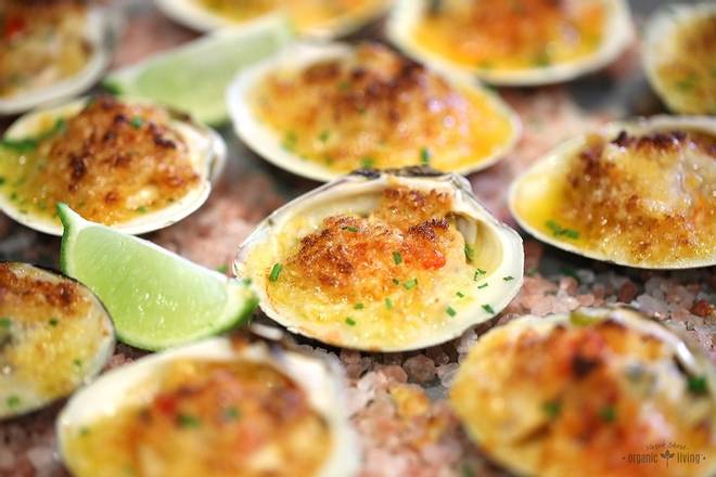 Order Baked Clams food online from Parc Oasis store, New York on bringmethat.com