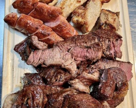 Order 3lb Mixed Grill/Parrilla Mixta + 2 sides/acompañantes food online from El Churrascaso Grill - Wynwood store, Miami on bringmethat.com