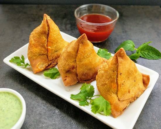 Order Samosa (2 pcs) food online from Dc Halal Shawarma store, Washington on bringmethat.com