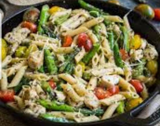 Order Chicken Pesto Pasta food online from Mama Mia Italian Cuisine store, Knoxville on bringmethat.com