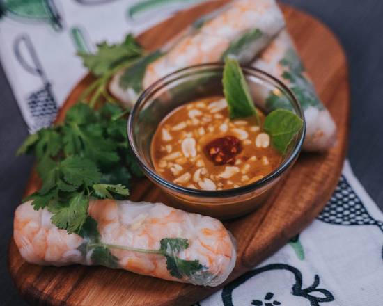 Order Fresh Shrimp Summer Rolls (2 pcs) food online from Green Mint Asian Grill store, Clearwater on bringmethat.com