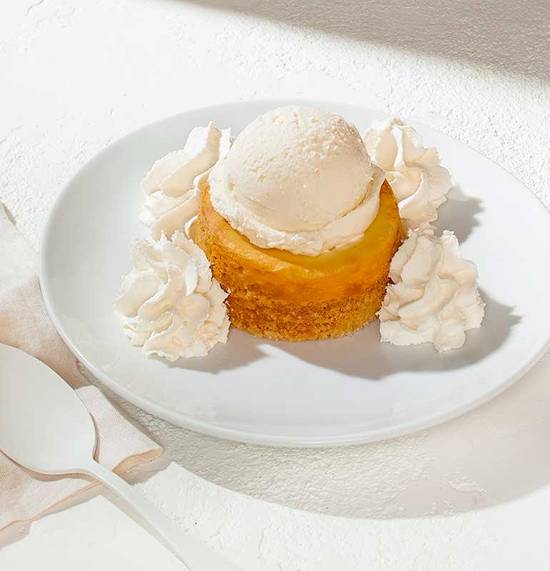 Order BUTTER CAKE food online from California Pizza Kitchen - Tysons Corner store, McLean on bringmethat.com