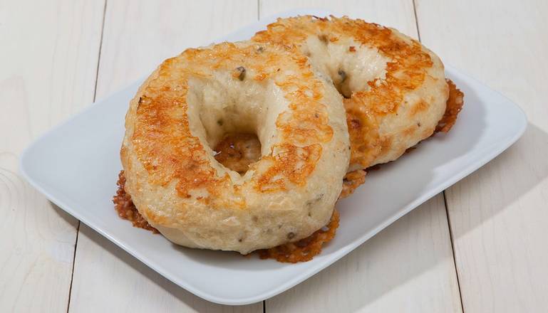 Order Bagels & Spreads|Cheese Jalapeño Bagel food online from The Coffee Bean & Tea Leaf store, Tarzana on bringmethat.com