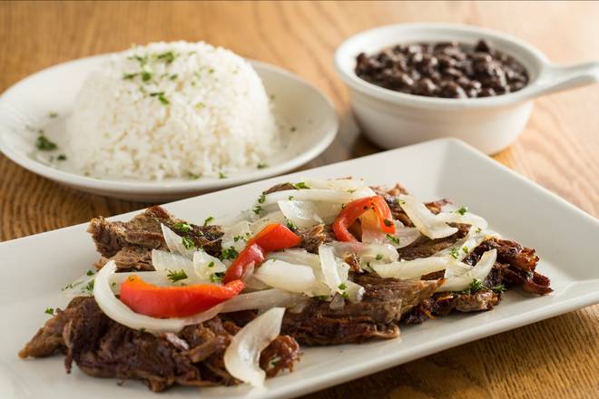 Order Vaca Frita food online from Latin Cafe 2000 store, Miami on bringmethat.com