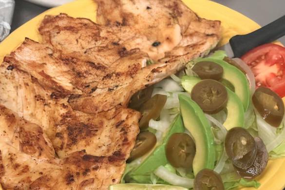 Order Pollo a La Parrilla food online from El Canelo store, New Castle on bringmethat.com