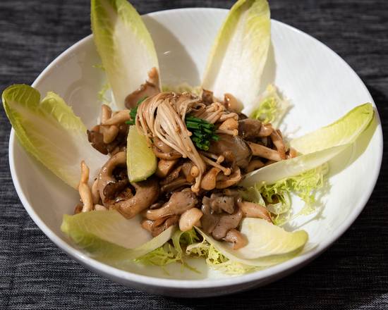 Order Warm Mushroom Salad food online from Nobu Miami store, Miami Beach on bringmethat.com
