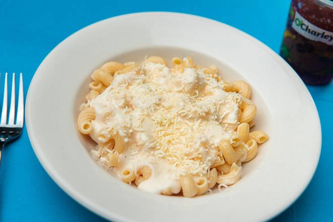 Order Kids Alfredo Pasta food online from Ocharley store, Bristol on bringmethat.com