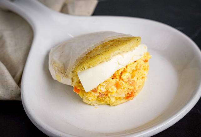 Order Arepa con huevo y queso food online from Sabor Venezolano Kendall store, Miami on bringmethat.com