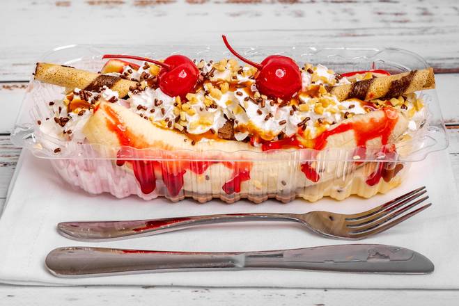 Order Banana Split food online from Raspado Xpress store, Pomona on bringmethat.com
