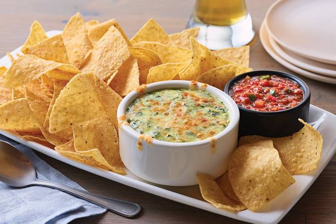 Order Spinach & Artichoke Dip food online from Applebee store, Manhattan on bringmethat.com