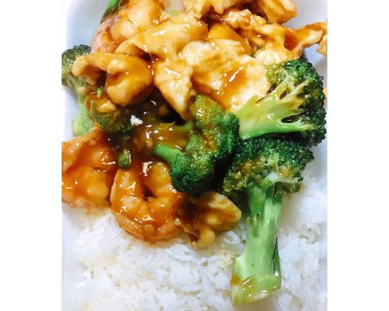 Order Chicken & Shrimp w. Broccoli  food online from New Golden House store, Philadelphia on bringmethat.com