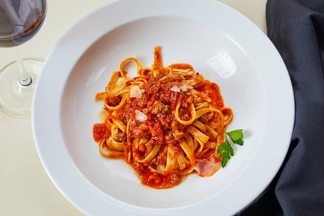 Order Fettuccine Traditional Bolognese food online from Caffe Abbracci store, Miami on bringmethat.com