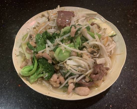 Order House Special Chop Suey food online from House of joy store, La Crescenta on bringmethat.com