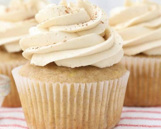 Order Apple Pie Cupcakes food online from Raffa’s Cupcakes store, Miami on bringmethat.com