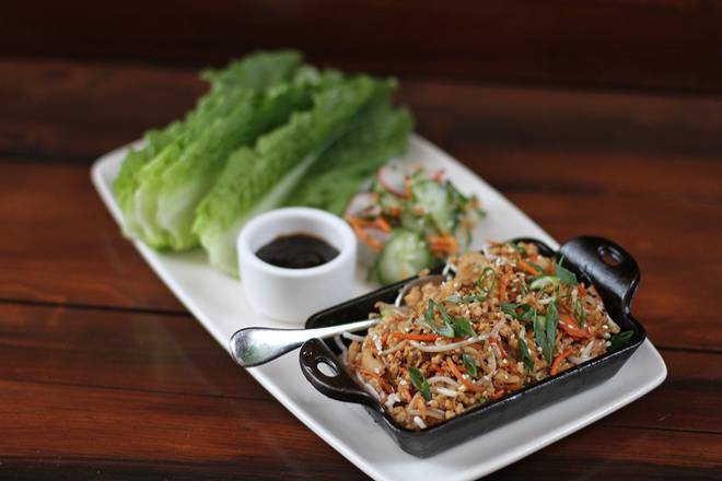 Order Chicken Lettuce Wraps food online from Lazy Dog Restaurant & Bar store, Boca Raton on bringmethat.com
