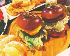 タコライスアンドハンバーガーエフジーアールダイナー FGRdiner