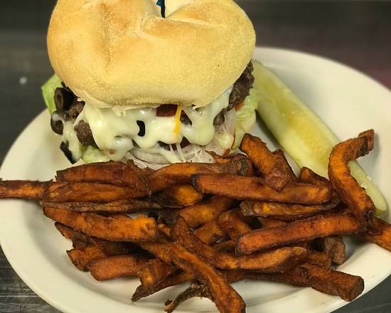 Order Hamburger food online from Bold Pizza store, Philadelphia on bringmethat.com