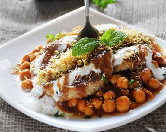 Order Aloo Tikki Chaat (Veg) food online from Spice Affair store, Beverly Hills on bringmethat.com