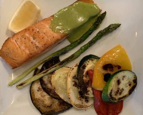 Order Salmone Grigliato food online from Sor Tino store, Los Angeles on bringmethat.com