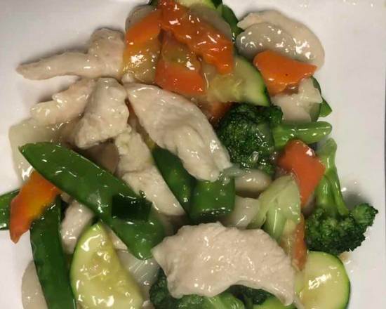 Order K4. Chicken Vegetable food online from China Kitchen Restaurant 新華 store, Chicago on bringmethat.com