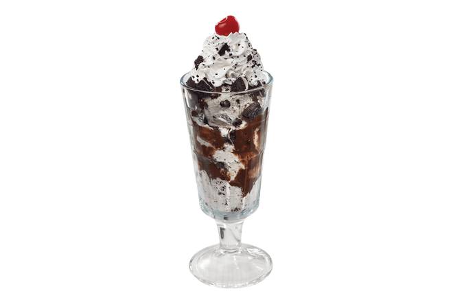 Order Ultimate Cookies 'N Cream Sundae food online from Friendly's store, Pembroke on bringmethat.com