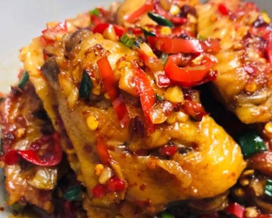 Order Spicy Chicken Wings 香辣鸡翅 food online from No.9 Alley Hotpot store, Seattle on bringmethat.com