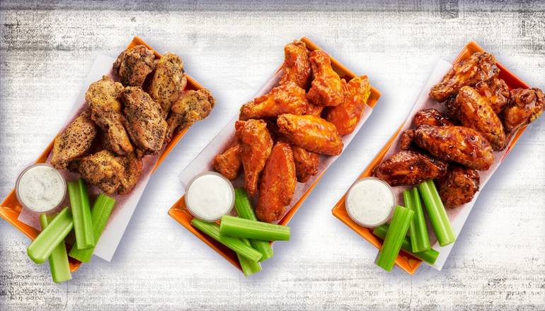Order Traditional Wings food online from Pasqually Pizza & Wings store, Davenport on bringmethat.com