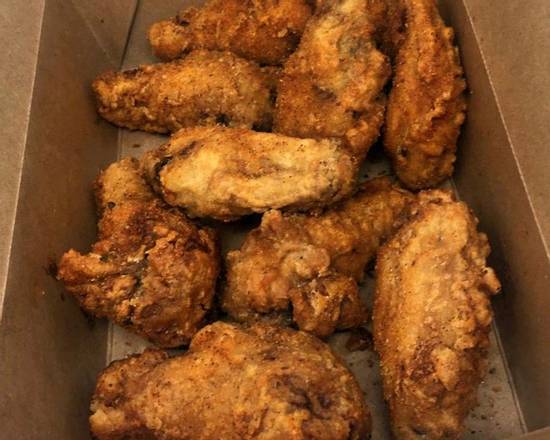 Order Wings food online from Chosen 1 Cajun Seafood store, Hartford on bringmethat.com