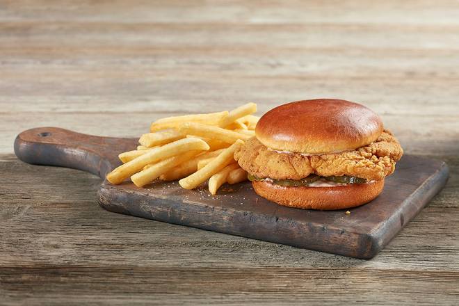 Order Crispy Chicken Sandwich food online from Huddle House store, Cleveland on bringmethat.com