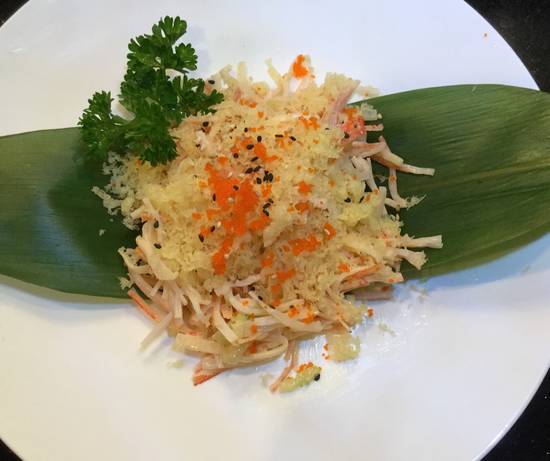 Order Spicy Kani Salad	 food online from Sushi Bear Sushi & Grill store, Jacksonville on bringmethat.com